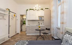 Lovely Flat - Orti 16